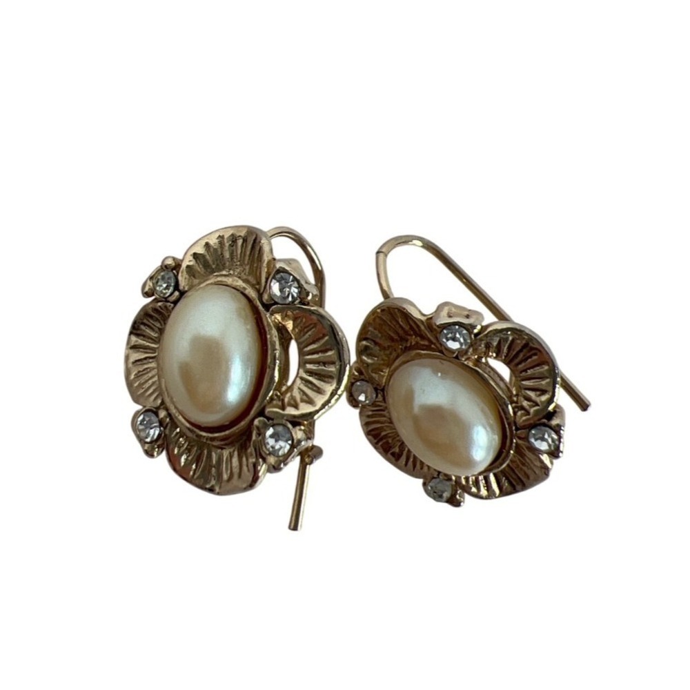 Jewelry - VTG Earrings Pierced Gold-Tone‎ Floral with Faux Pearl and Rhinestones